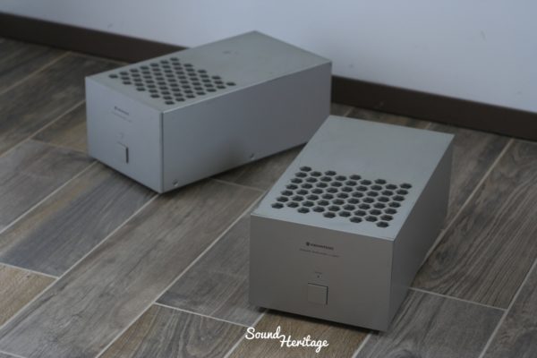 Amplificateurs Kenwood L-06M (lot de deux amplificateurs mono) (import)
