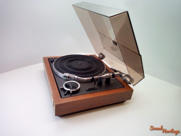 platine vinyle sony 5520