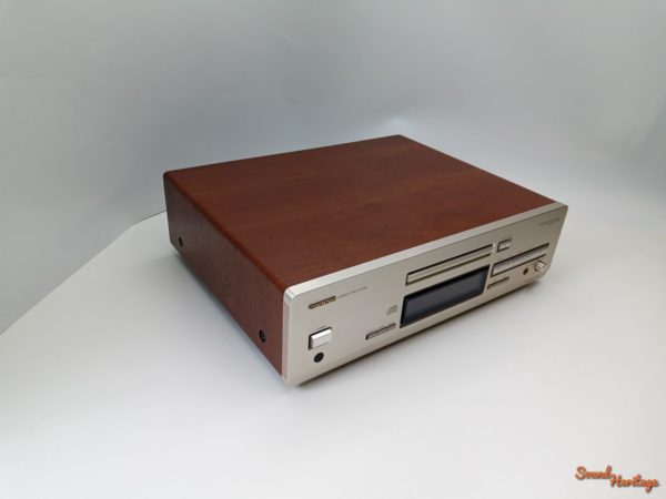 Platine-CD-onkyo-integra-C729